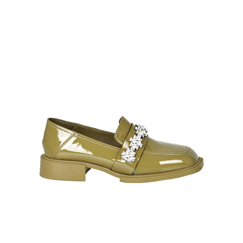 vme舞魅新款平底漆皮英伦风绿色小皮单鞋女复古圆头一脚蹬乐福鞋