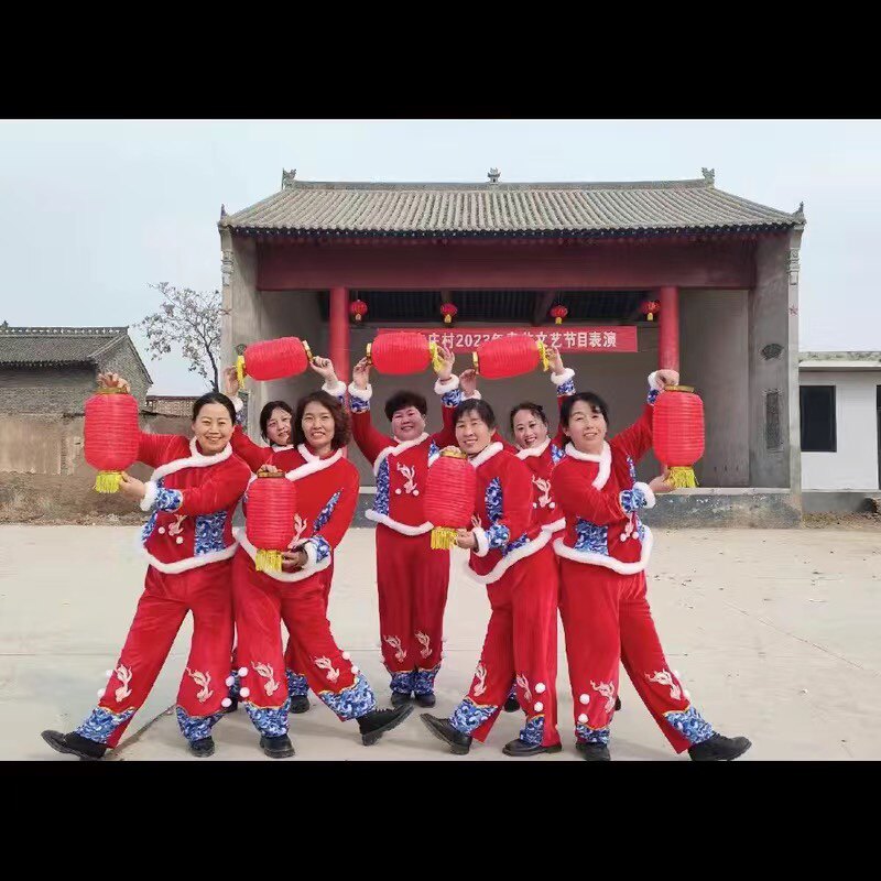 新款秧歌服秋冬季金丝绒春英老师广场舞套装红色喜庆打鼓服演出服