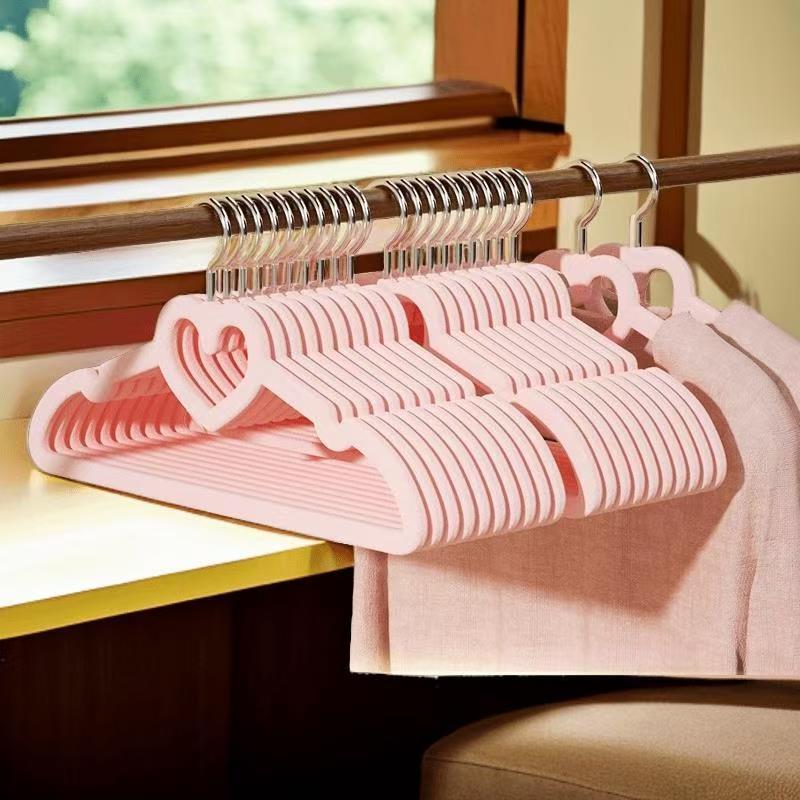 家用挂衣无痕植绒衣架防肩角衣柜收纳整理师专用爱心防滑衣服撑子