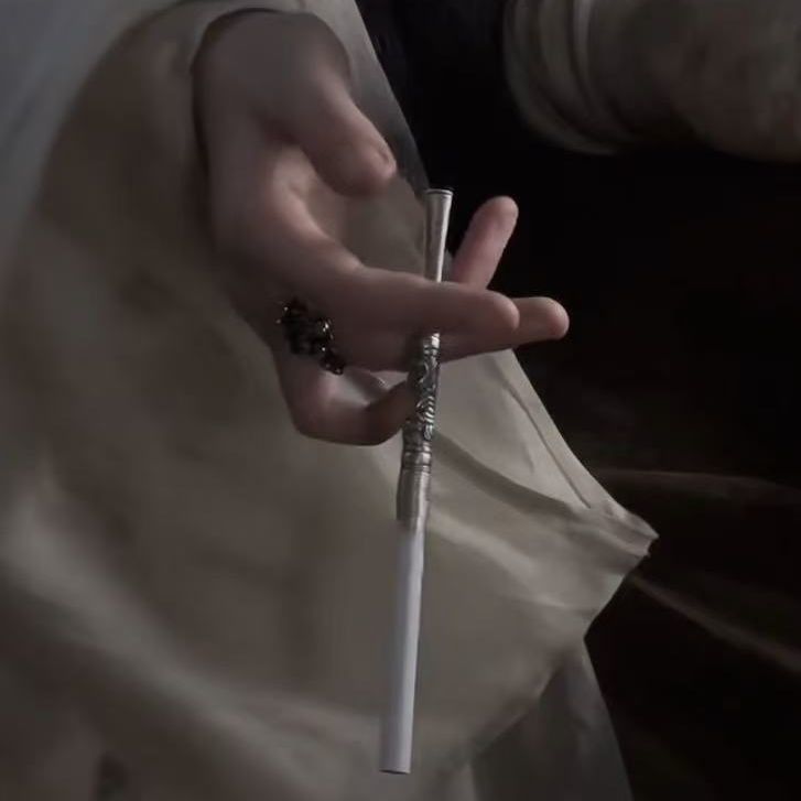 新中式烟杆女个性复古花纹錾刻烟鬼烟杆小众创意银色便携摆件礼物