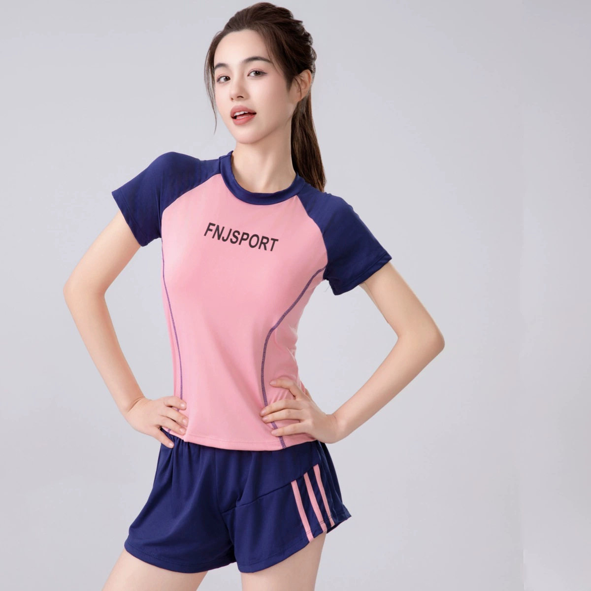 新款游泳衣女学生运动休闲版三件套平角裤保守遮肚海边温泉女泳装