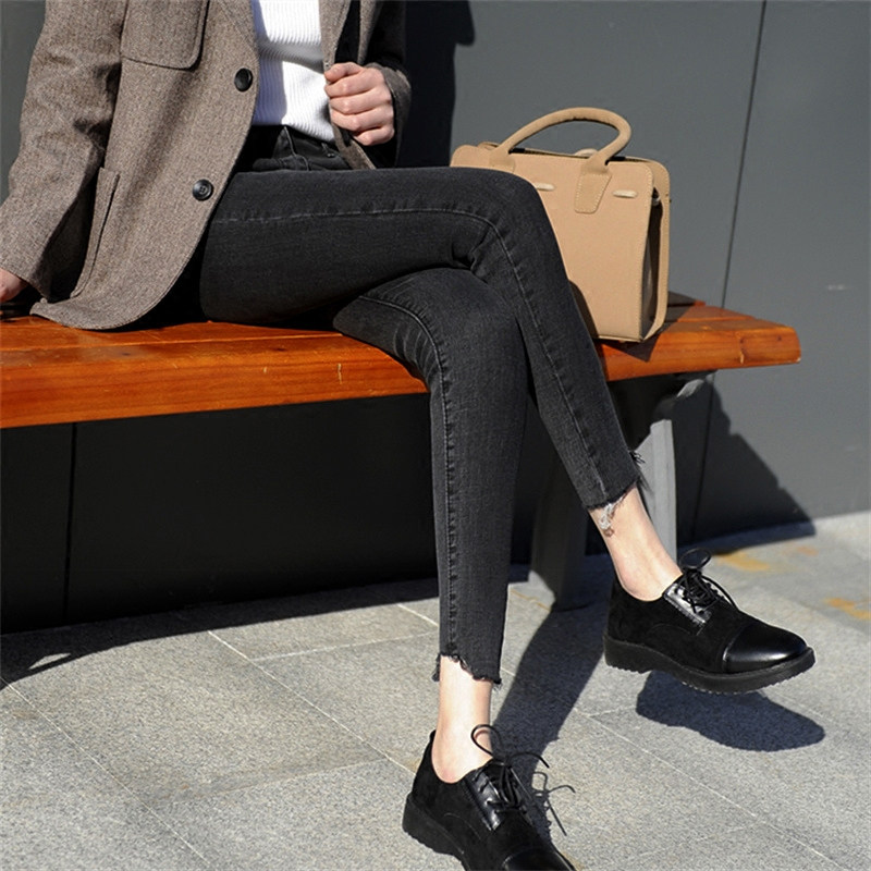 孕妇裤子牛仔裤春秋款秋季外穿长裤时尚潮妈秋冬装打底小脚裤黑色