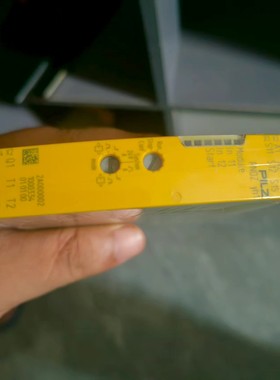 皮尔兹PILZ安全继电器模块2A000002顺丰包邮议价产品