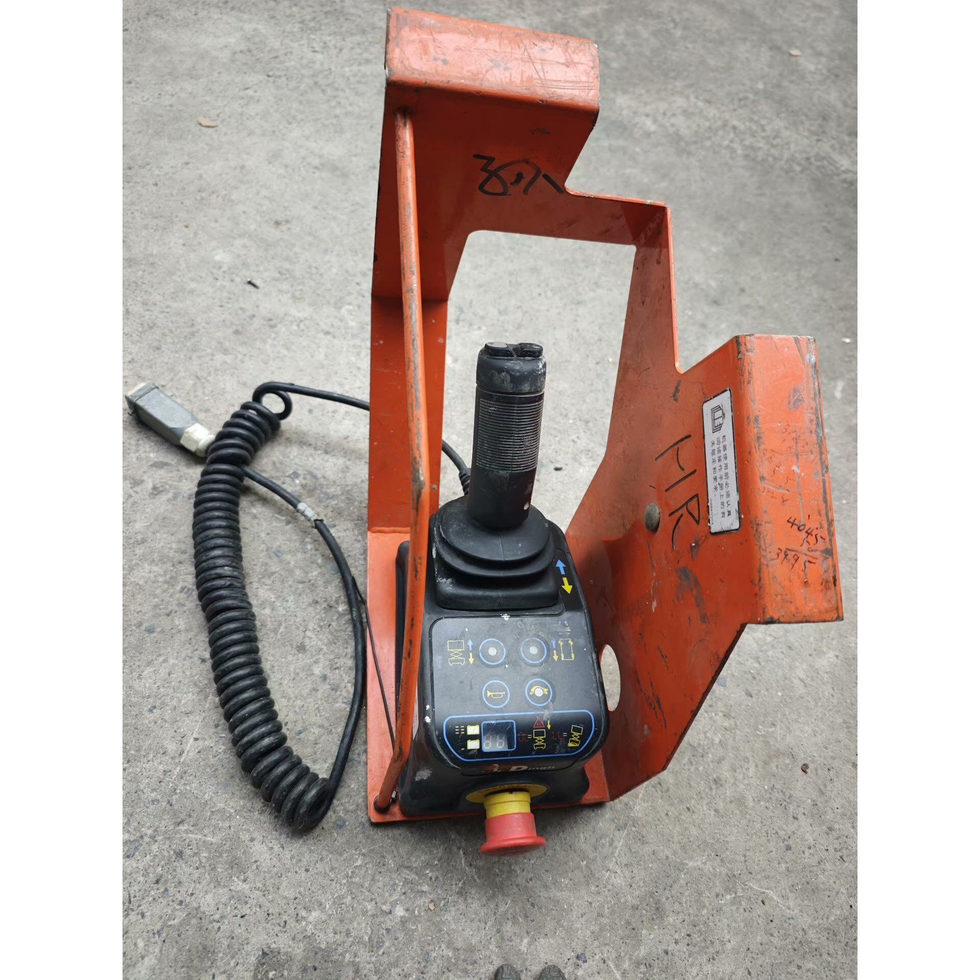 宏信建发众能升降车手柄议价产品