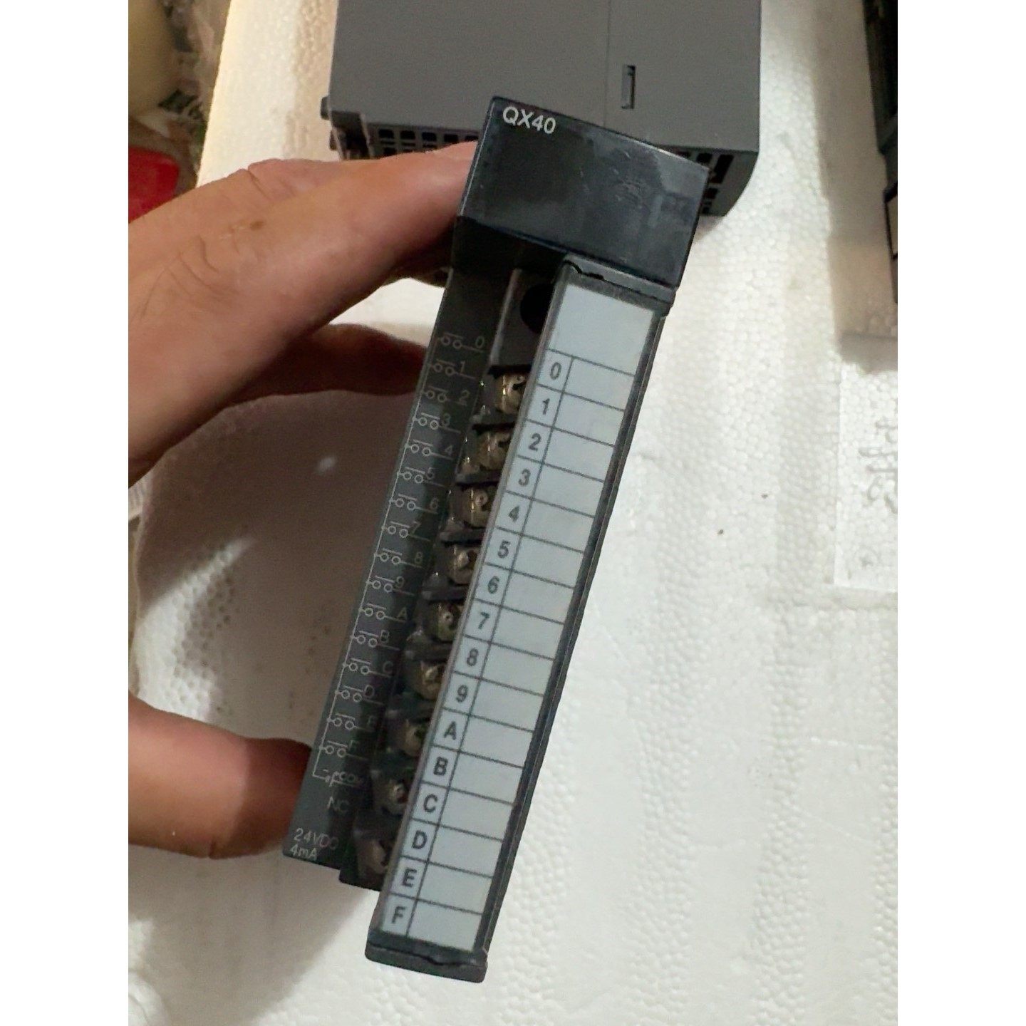 QX40输入模块,24VDC,4mA,来自日本Mitsu议价产品