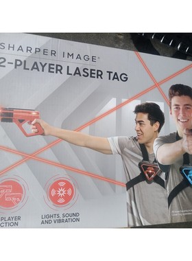 Sharper Image双人镭射对战套装，带声光效果，红色议价产品