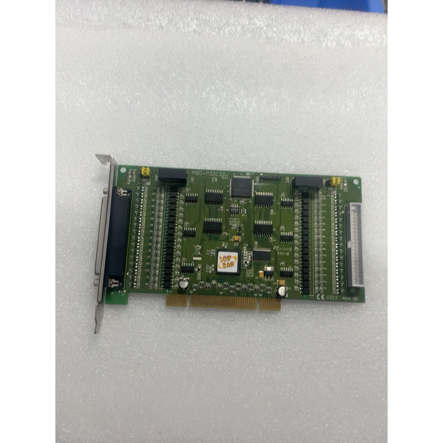 PISO-P32C32U 三十二路集电极开路输出议价产品