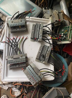 AVAHLE接线端子,型号781076、781069,件议价产品