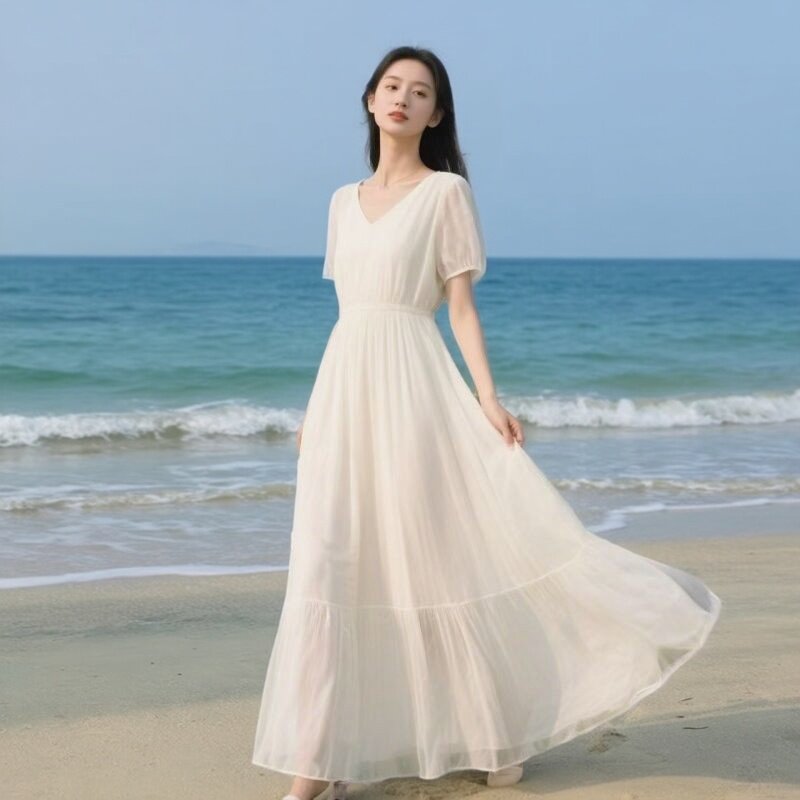 夏季新款白色短袖雪纺连衣裙女气质V领高腰显瘦海边度假沙滩长裙