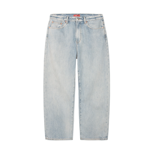 浅色做旧水洗宽松牛仔裤