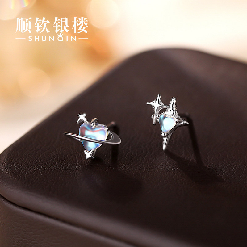 顺钦银楼S925纯银幻星耳钉女不对称星球设计小众高级感轻奢银耳饰