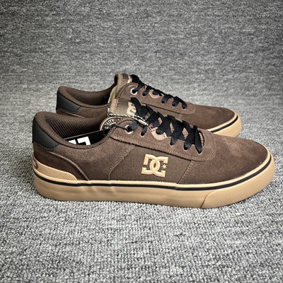 2025新款原盒DC teknic滑板鞋 翻毛皮鞋面 柔软舒适减震硫化底