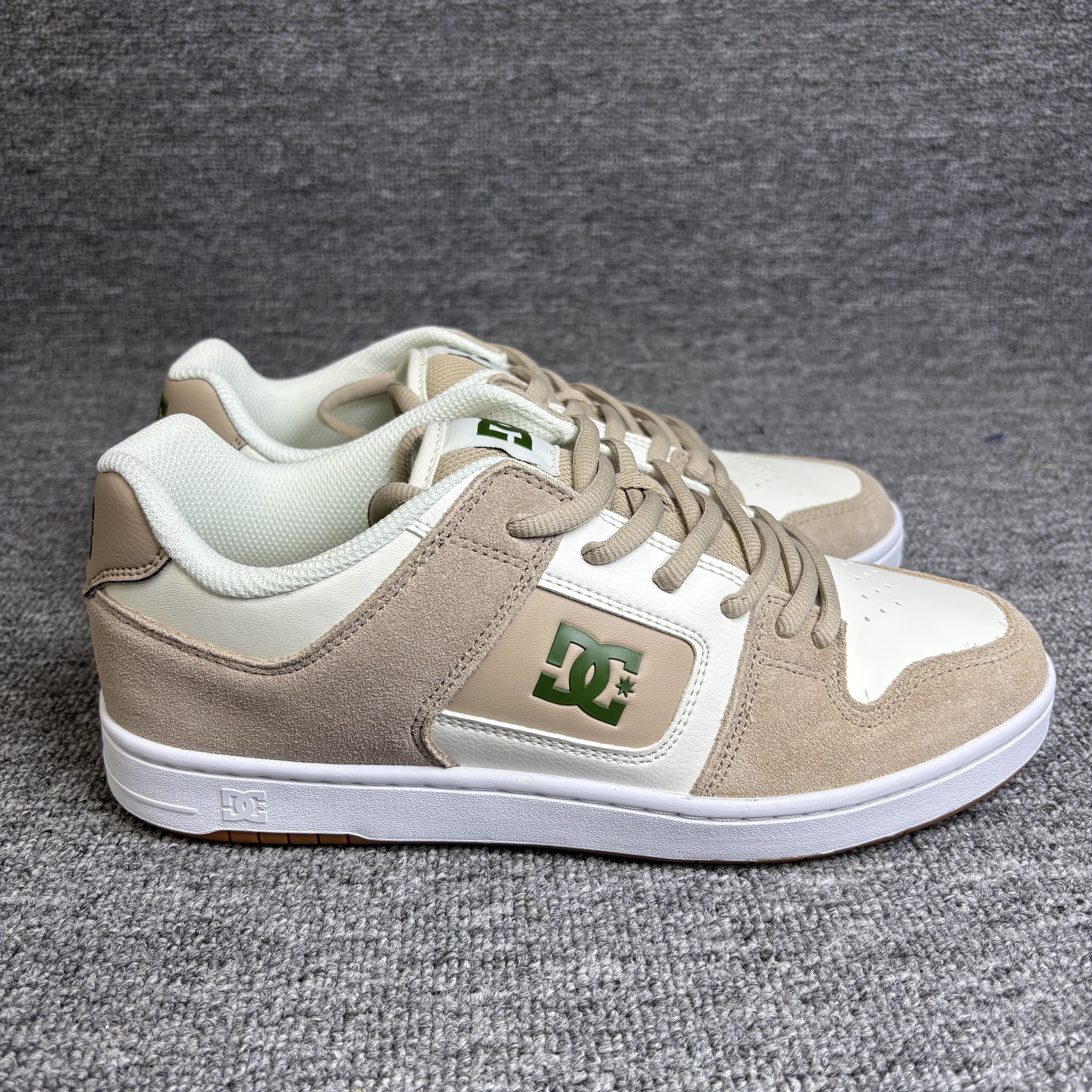 外贸原单DC Shoes米白卡其绿板鞋男复古耐磨专业滑板鞋休闲运动鞋