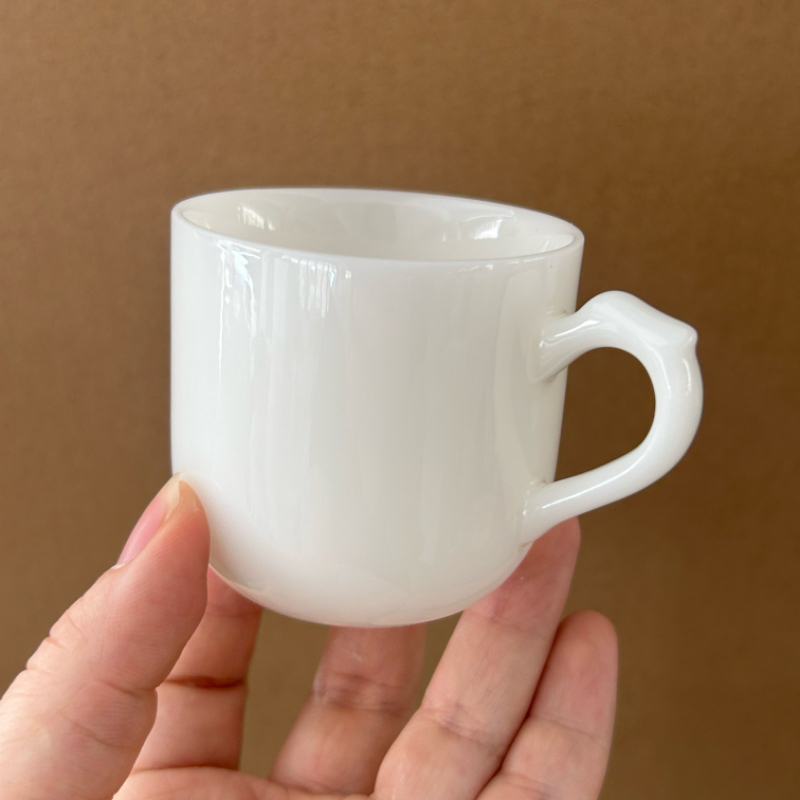 冰种玉瓷挂耳茶杯品茗杯主人杯璞玉喝茶杯个人专用原矿高温瓷纯白