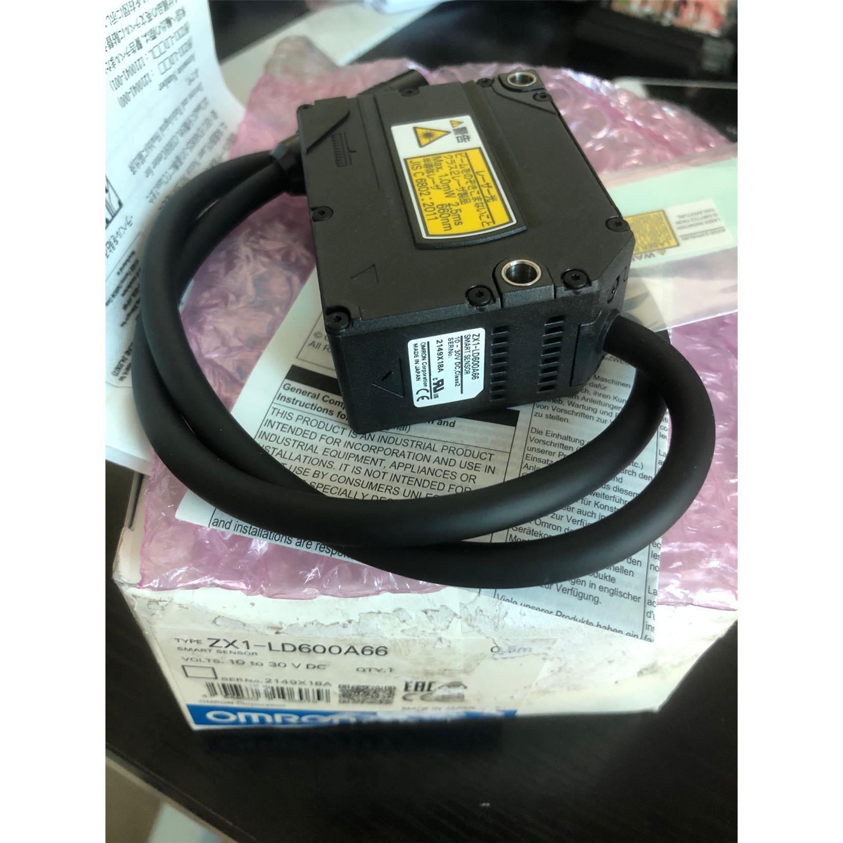 欧姆龙激光测距传感器zx1-ld600a61智能型7μm分辨率zx1-ld600a66