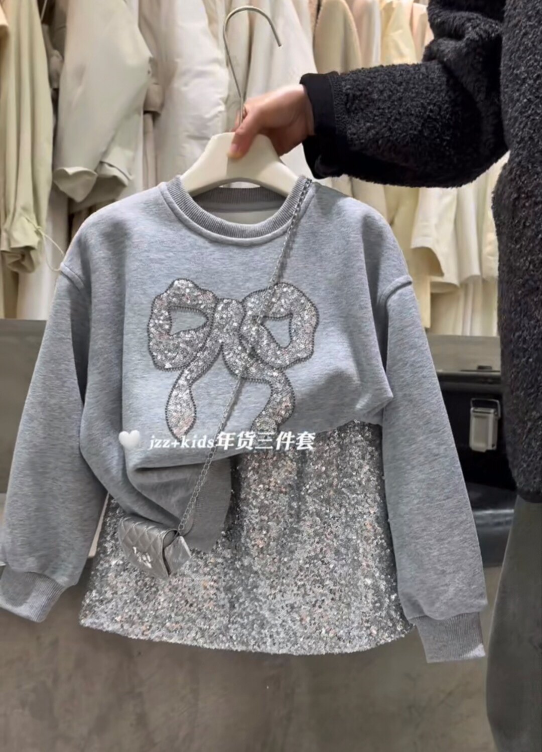 年货女童磨毛亮片蝴蝶结卫衣半身裙新款中大童财阀千金3件套休闲,童装/婴儿装/亲子装,套装,淘宝优惠券,粉丝福利购,淘宝优惠卷