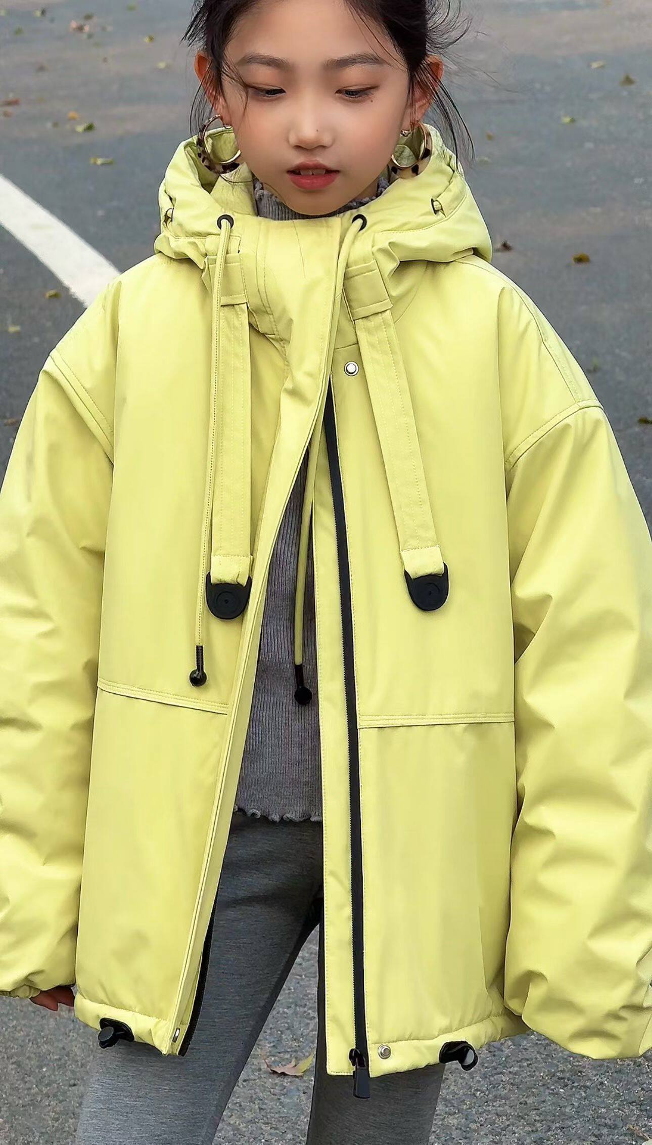 年货男女童连帽兔绒冲锋衣26冬新款中大童时髦百搭学院风外套棉服