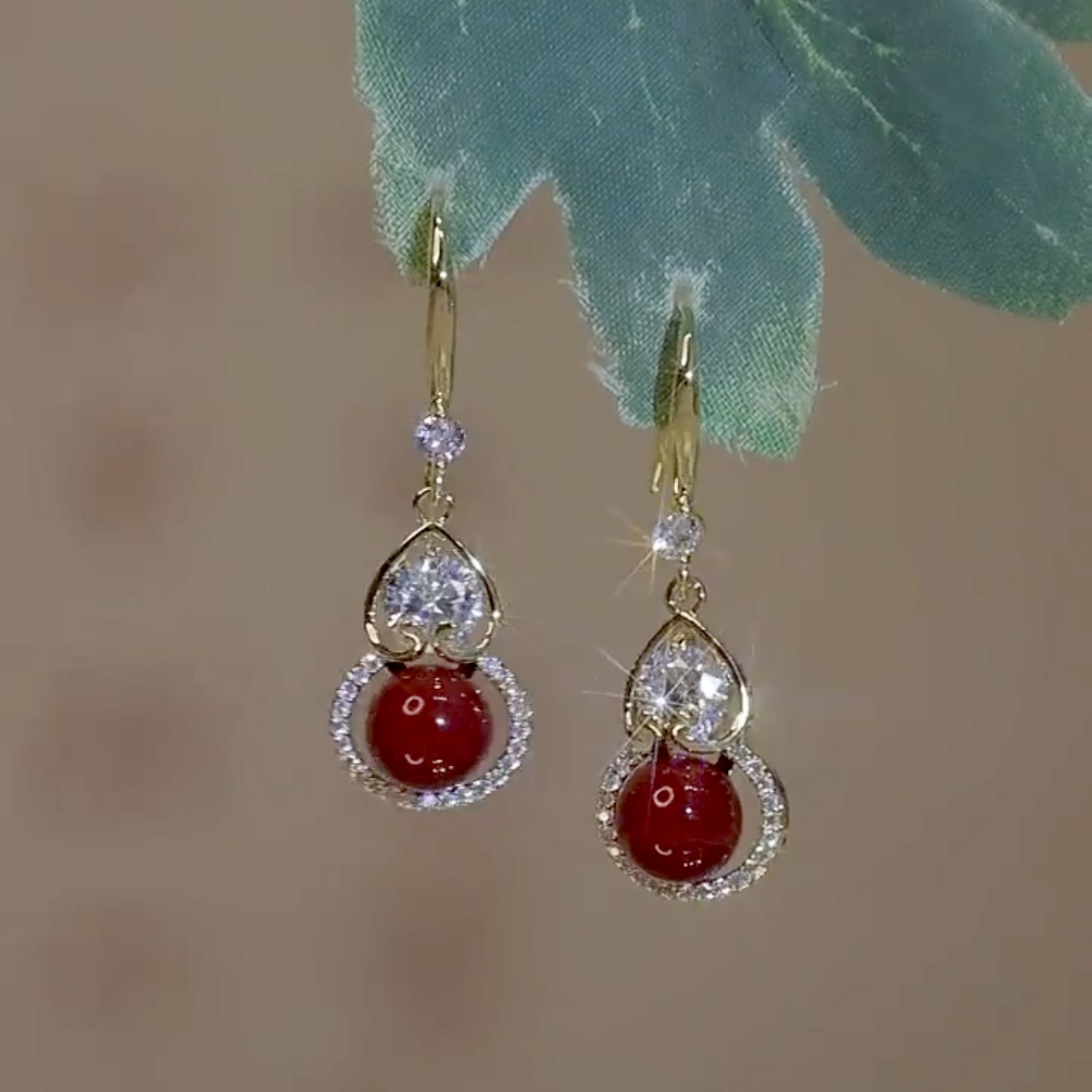 复古红色招财葫芦耳环女2025年新款潮耳坠小众设计高级感耳扣耳饰