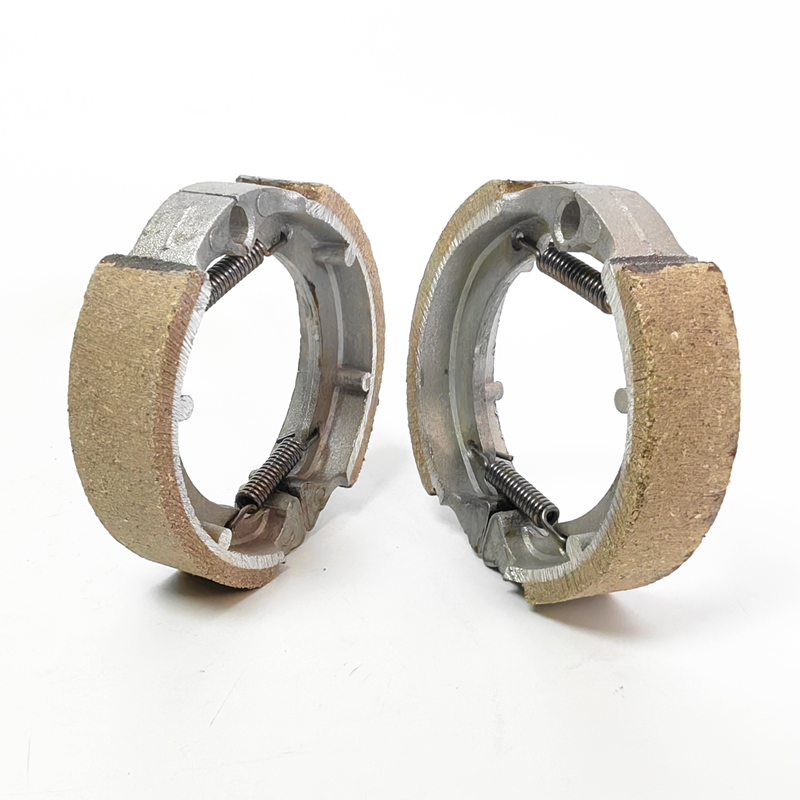 MAXG30鼓刹皮G2G30LP前轮刹车片