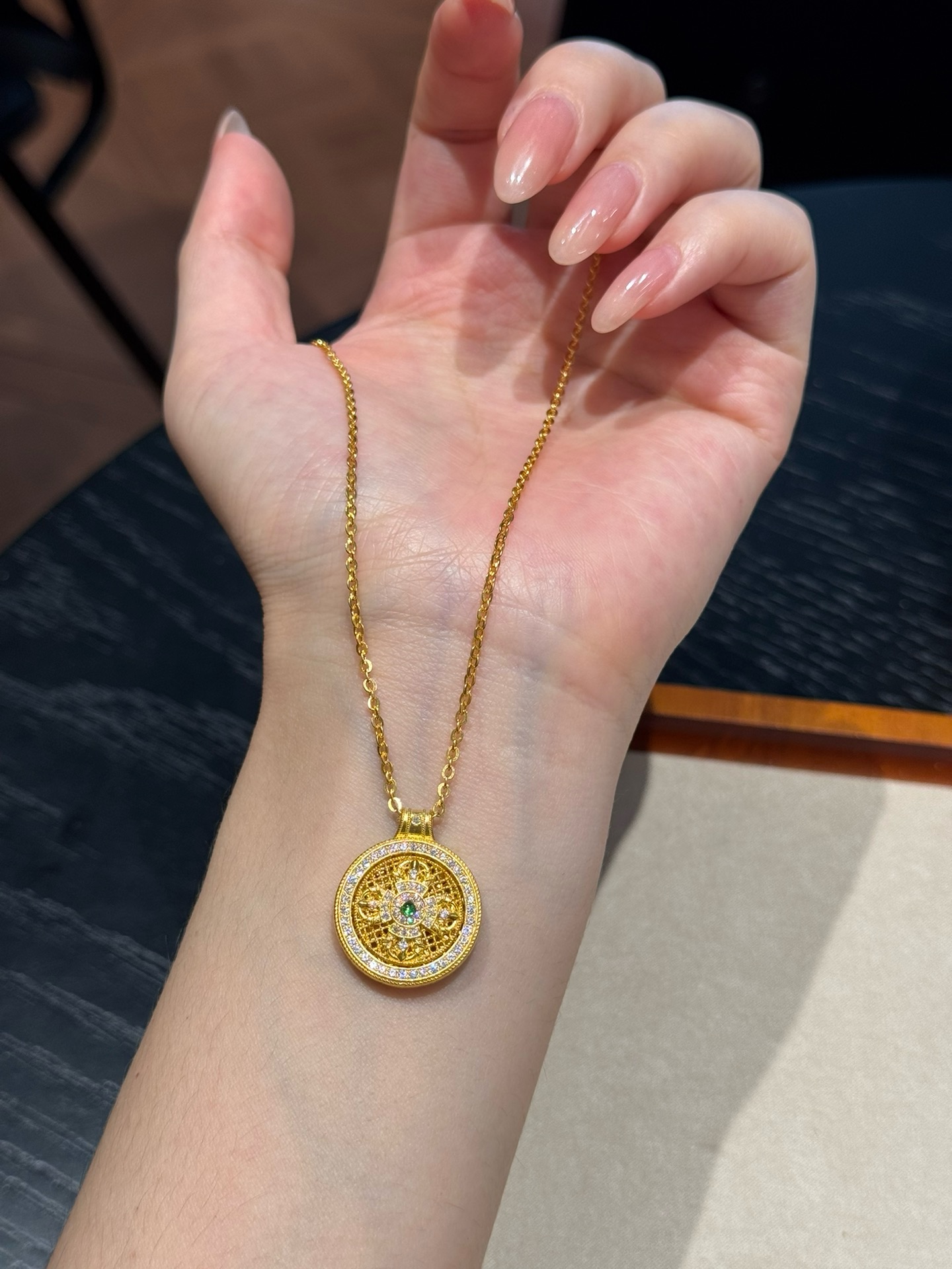绿宝金刚杵罗盘转动版黄金吊坠足金999