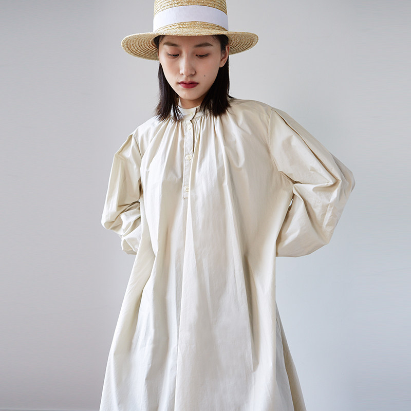 vodka&soda苏打2021秋新品奶油复古立领衬衣中长款长袖衬衫连衣裙