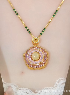 新款旋转珍珠项链女小众高级感设计幸运花吊坠锁骨链毛衣链服饰挂