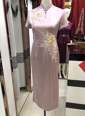 高端刺绣喜婆婆婚宴装醋酸旗袍裙2025春夏新款妈妈结婚礼服年轻款