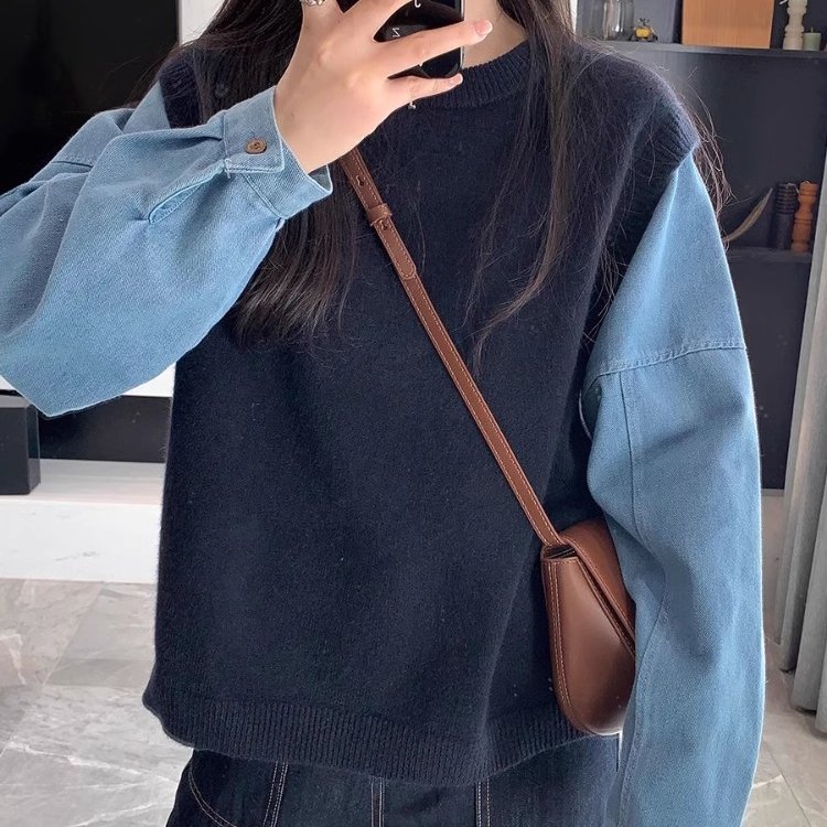 慵懒风灰色毛衣设计感假两件上衣女春秋2025新款牛仔袖拼接针织衫