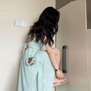 2026新款法式绝美吊带连衣裙子女夏季小个子海边度假气质仙女长裙