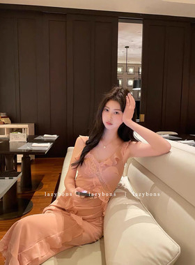 吊带连衣裙女夏气质名媛高级感荷叶边v领蕾丝拼接雪纺包臀鱼尾裙
