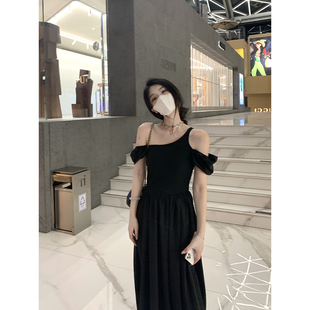 赫本风黑色短袖连衣裙子女收腰气质设计小众露肩长裙夏季2026新款