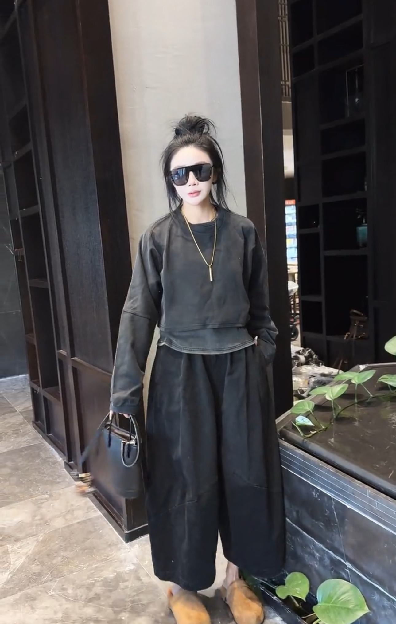 2025秋冬新款韩版宽松显瘦圆领长袖卫衣女休闲百搭+纯棉螺纹背心
