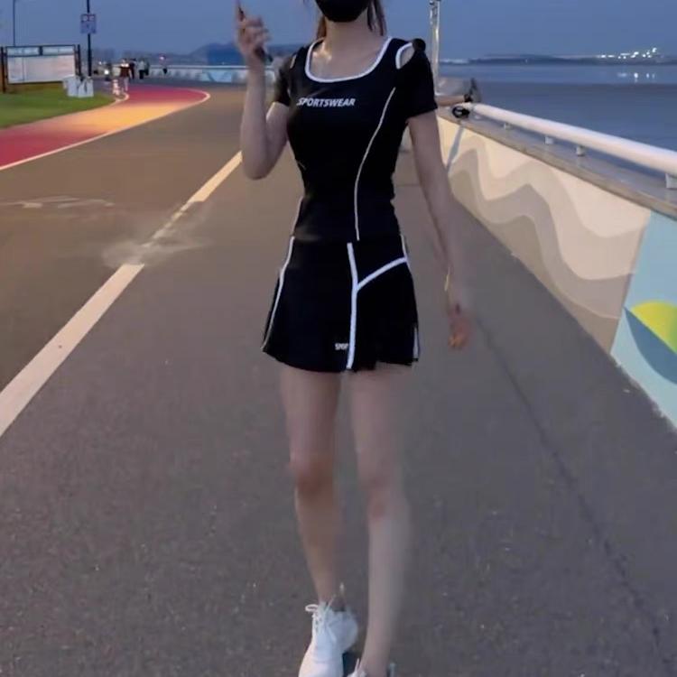 潮流短裙休闲运动风套装夏季新款低领纯欲风跑步服短袖两件套女装