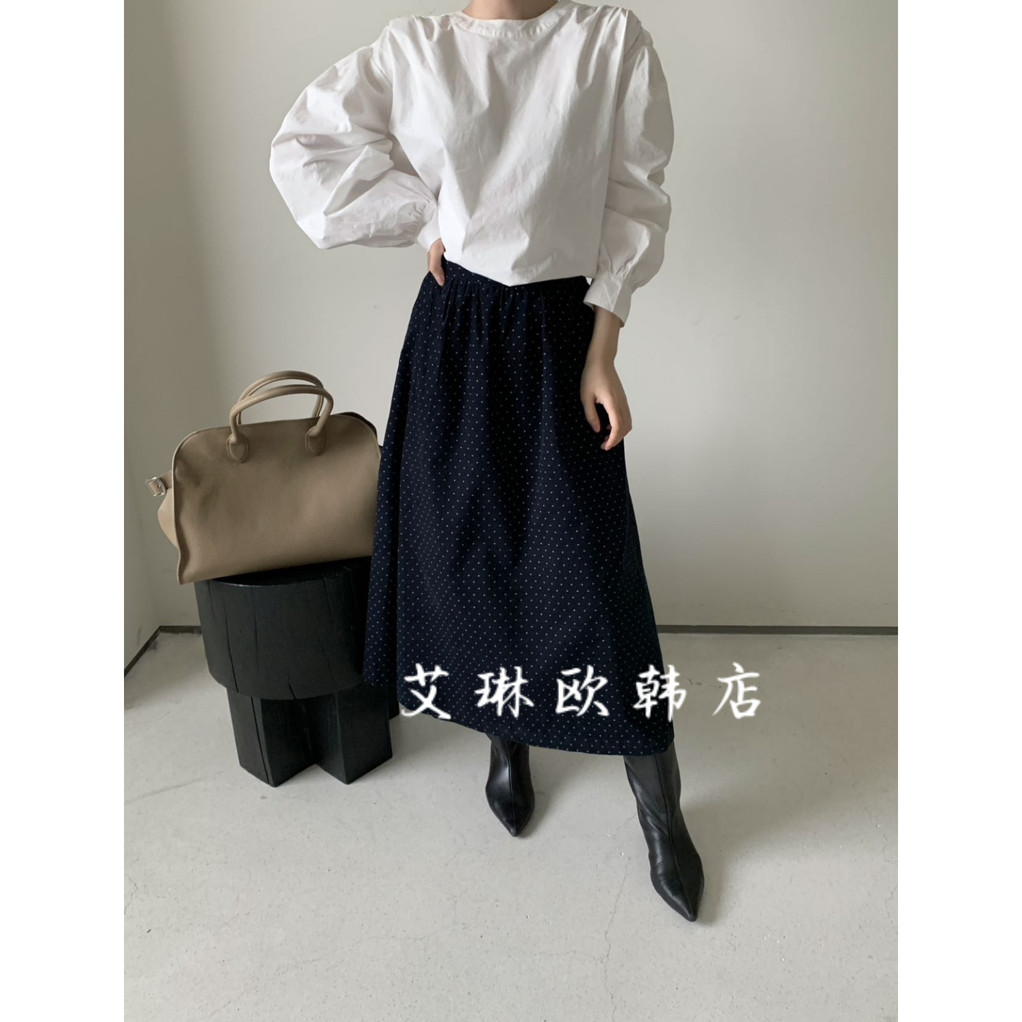 长款女8535灯芯绒波点A字半身裙