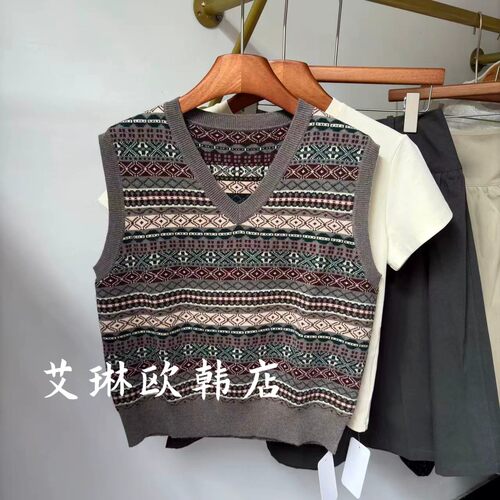 禁止机洗~QS onetwo20170早秋款V领费尔岛背心提花针织马甲女