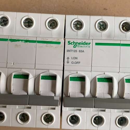 隔离空开4P63A 2只