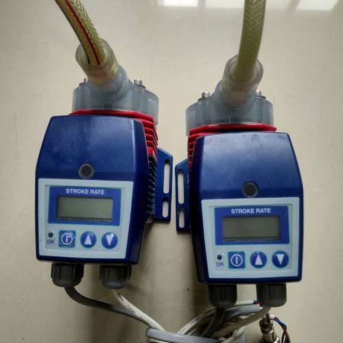 拆机易威奇计量泵EHN-B31VC4R