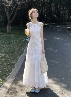 白色背心镂空洋装女2026夏季新款法式长裙子巨好看气质显瘦收腰