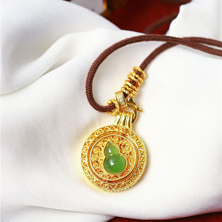 天然俄罗斯碧玉纯银托镶嵌葫芦款吊坠 时来运转女款玉石挂坠饰品