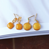 天然俄料蜜蜡鸡油黄纯银古法金托镶嵌款 蜜蜡琥珀耳饰礼物 耳钉女款