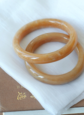 天然和田玉糖料手镯老油料