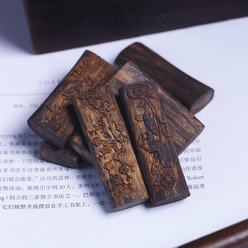 天然老油料奇楠沉香原木雕刻款吊坠 男女款高端文玩沉香挂坠饰品