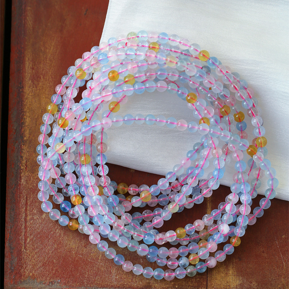 水晶冰透体摩根石三圈款手链