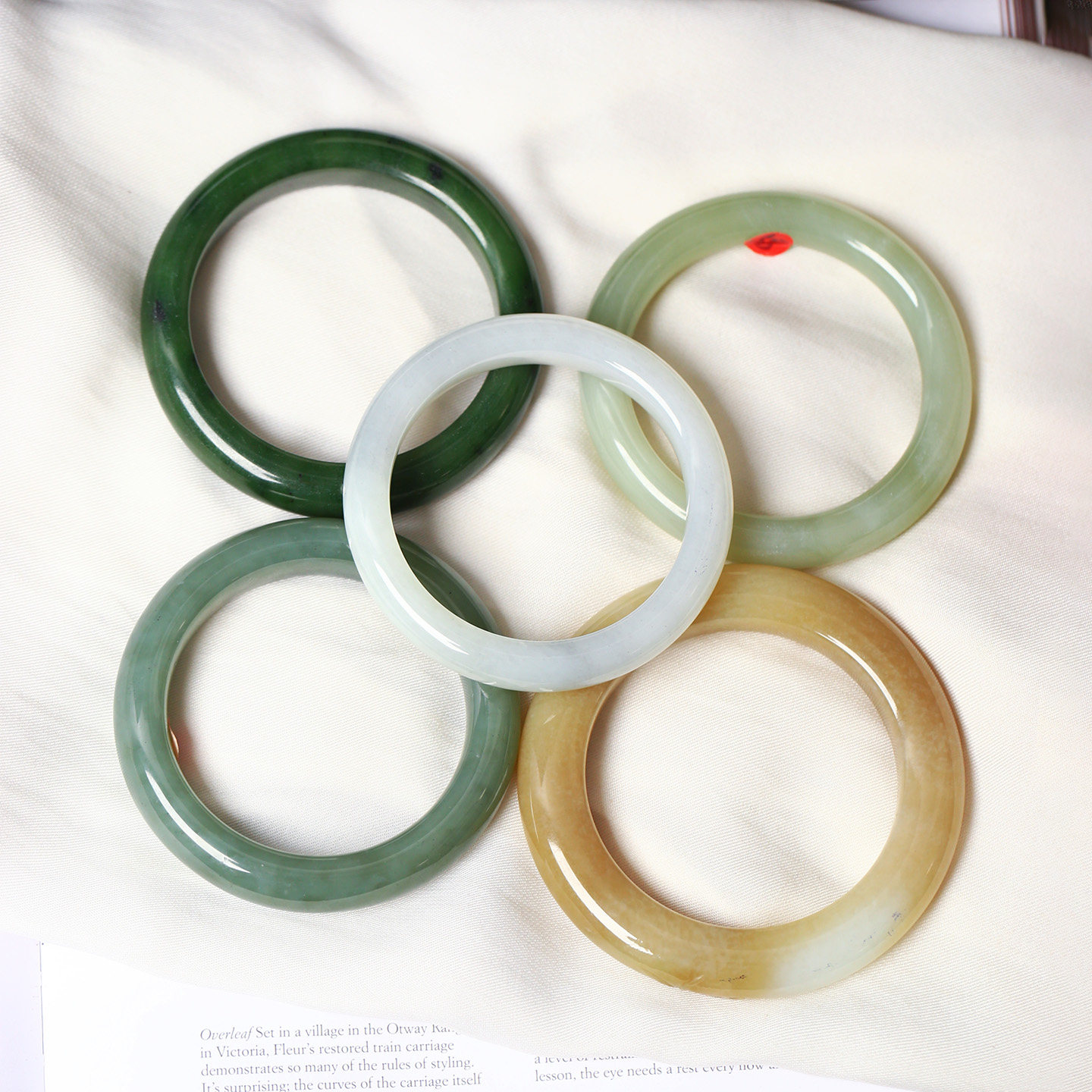 一物一图 孤品清仓捡漏 烟灰糖料青玉碧玉和田玉手镯雕花宽镯子