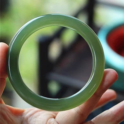 天然和田玉青玉湖水绿手镯