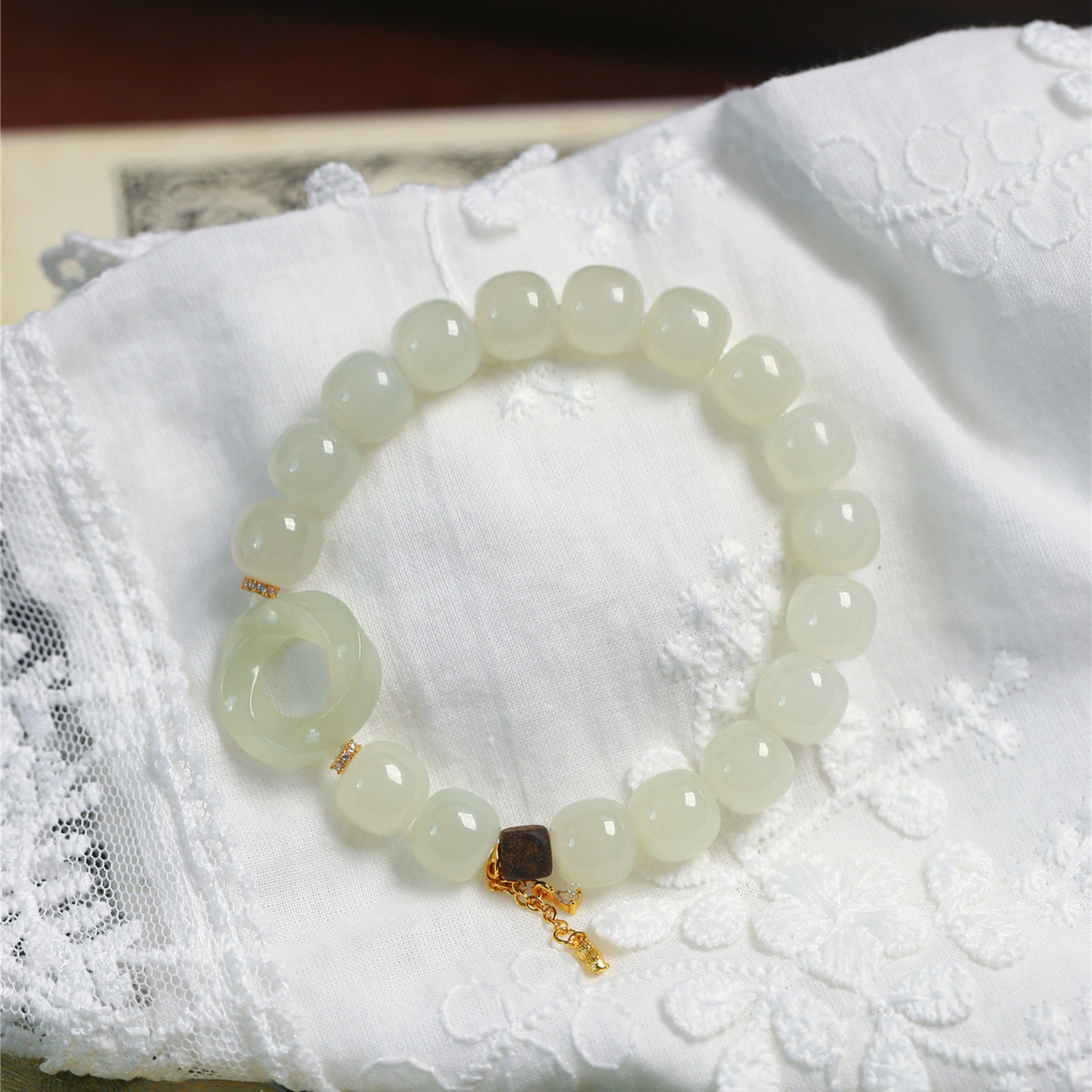 天然和田玉高冰晴水老型珠搭配款单圈手链 女款玉石手串饰品礼物