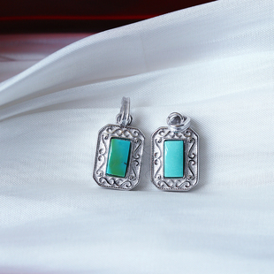 天然原矿绿松石吊坠方牌925银镶嵌款吊坠 女款绿松挂坠饰品小坠子