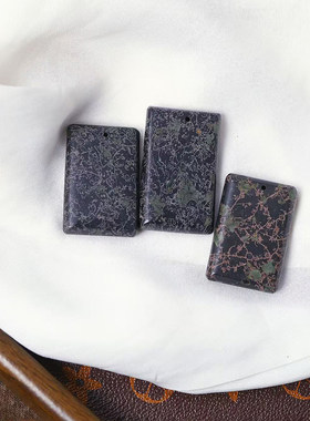 工厂处理 天然梅花玉无事牌款吊坠 男女款玉石牌子挂坠饰品