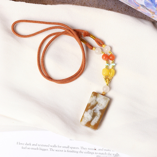 玉石挂坠饰品 女款 天然和田玉糖料特色料牛轧糖款 方牌吊坠毛衣链