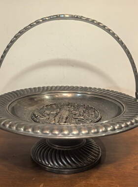 欧洲中古果盘提篮金属人物浮雕收藏摆件VINTAGE古董桌面摆件